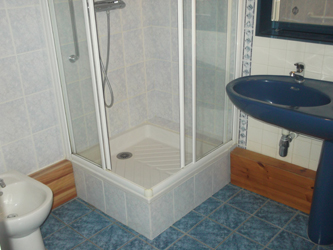 salle de bain pmr